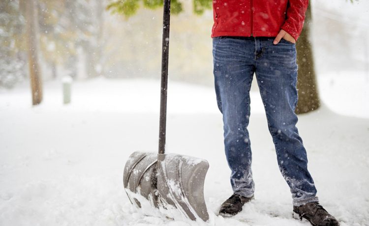 Why it is beneficial to hire commercial snow removal services in Brampton