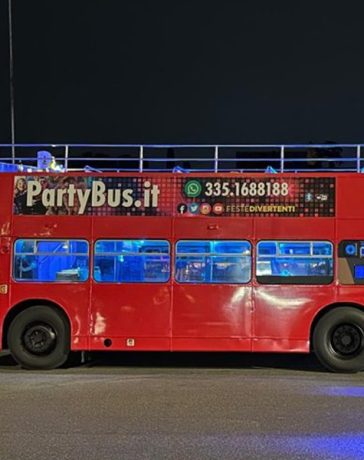 How to Throw the Ultimate Trendy Party with Fashionbus