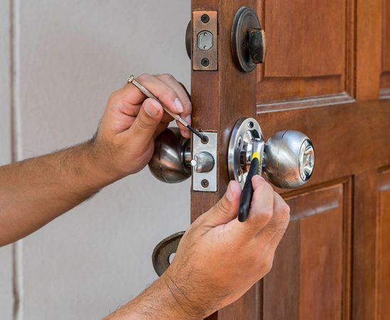 Recommendations advice and tips on dealing with a lockout situation successfully