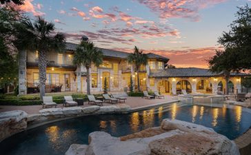 How to Get the Best Deals When You Book Vacation Homes Online