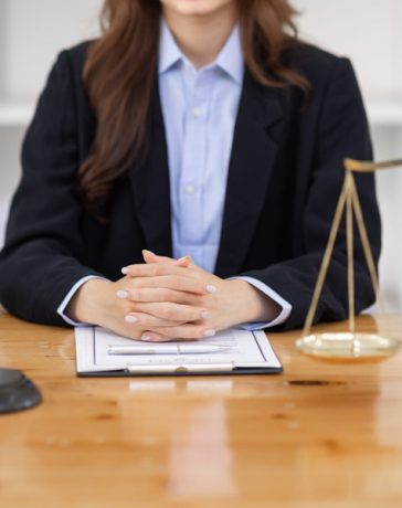 How can a family lawyer help you with your divorce case